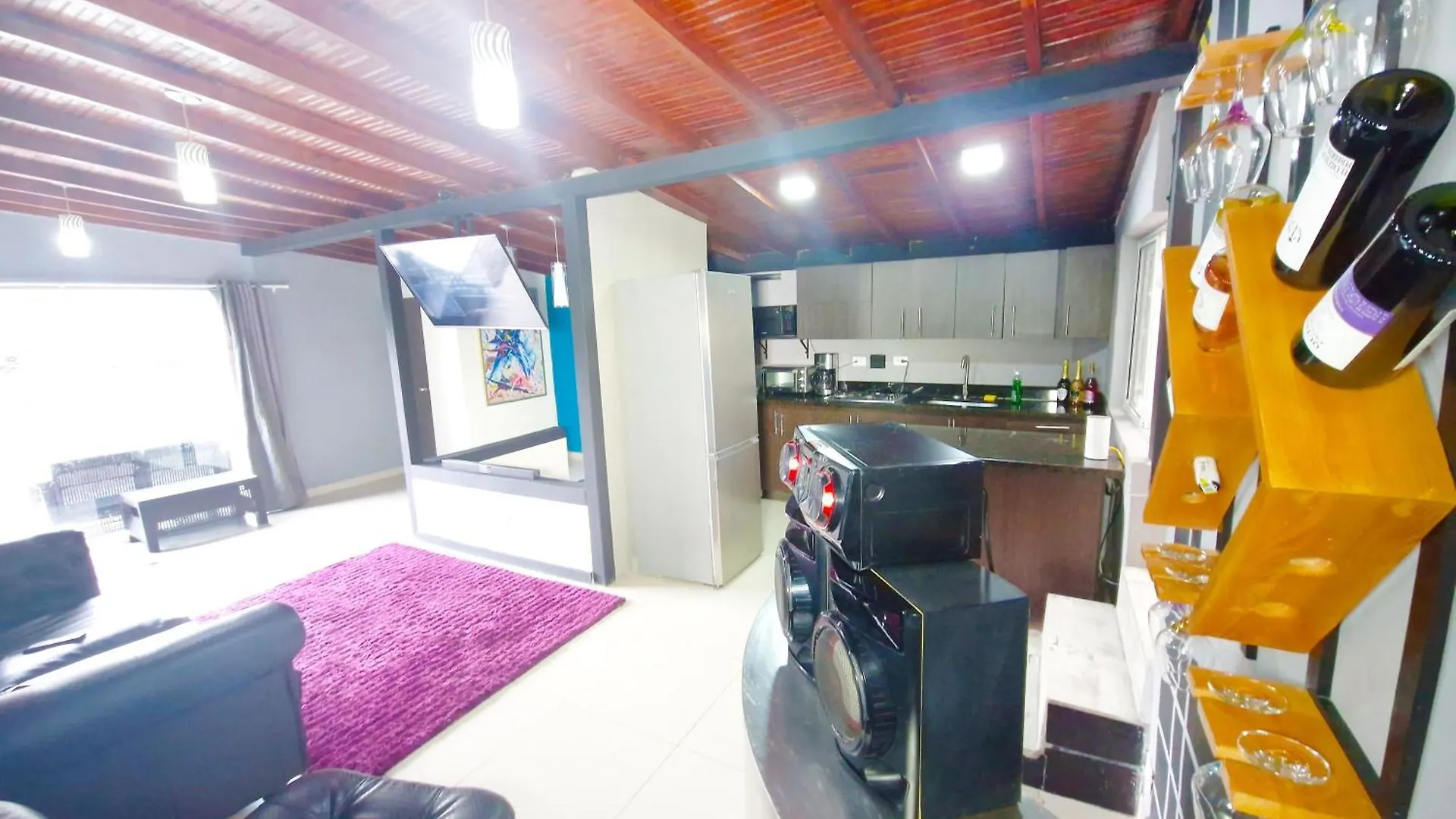 11 Bedroom-2 Floors Apartment Jacuzzi & Rooftop Pool At Poblado Medellin Colombia