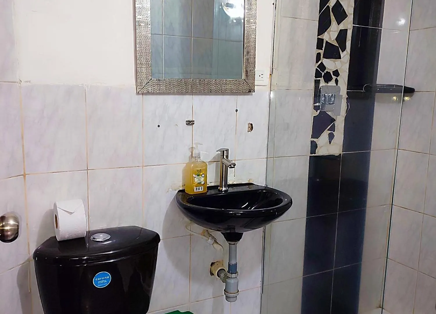 11 Bedroom-2 Floors Apartment Jacuzzi & Rooftop Pool At Poblado Medellin 0*,  Colombia