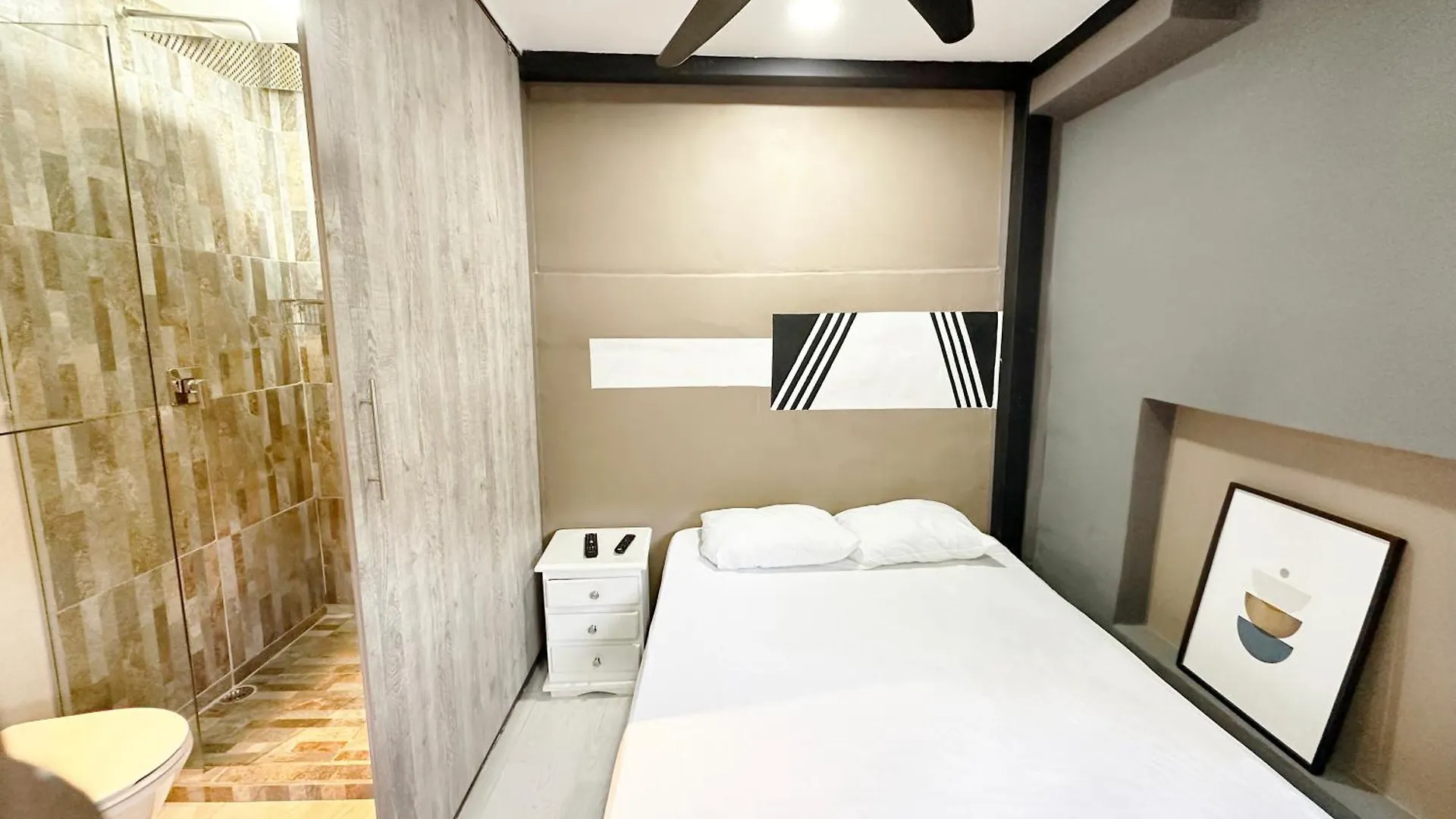 11 Bedroom-2 Floors Apartment Jacuzzi & Rooftop Pool At Poblado Medellin 0*,