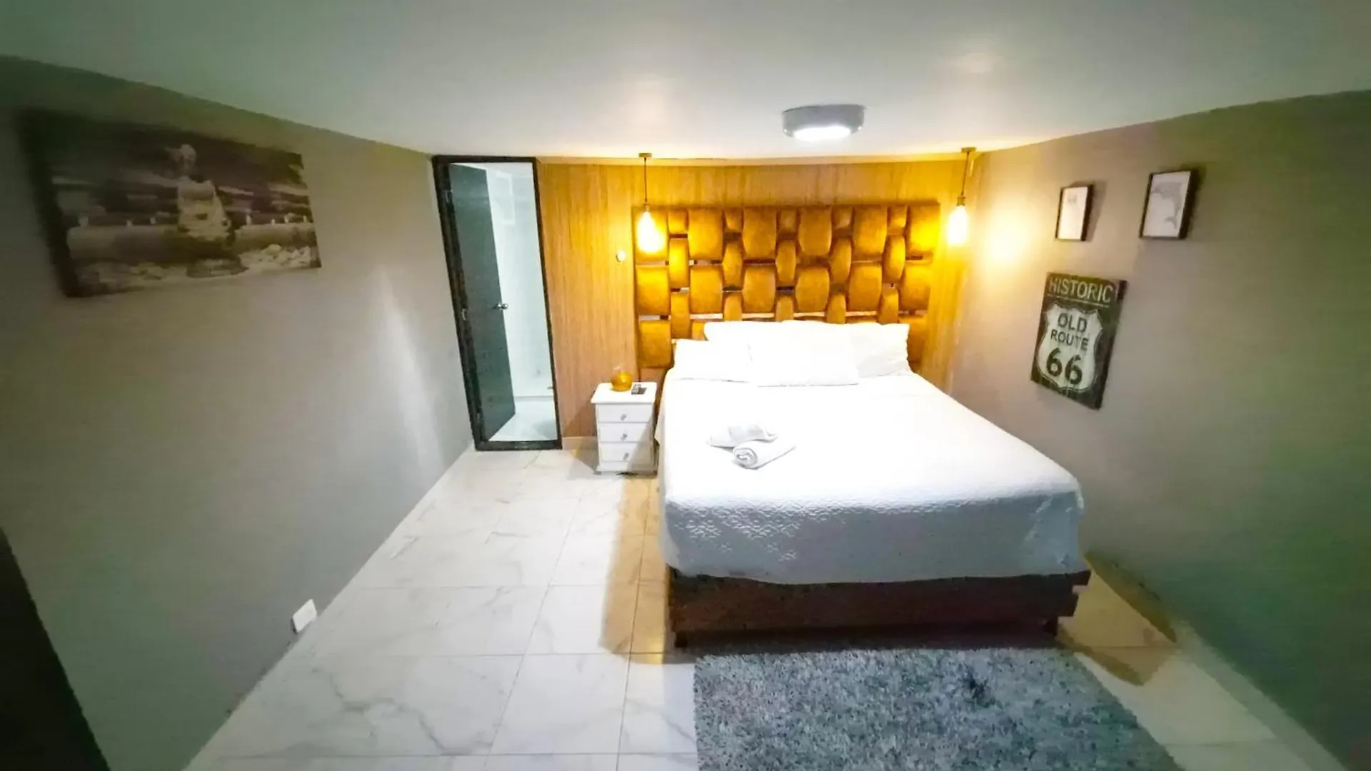 11 Bedroom-2 Floors Apartment Jacuzzi & Rooftop Pool At Poblado Medellin