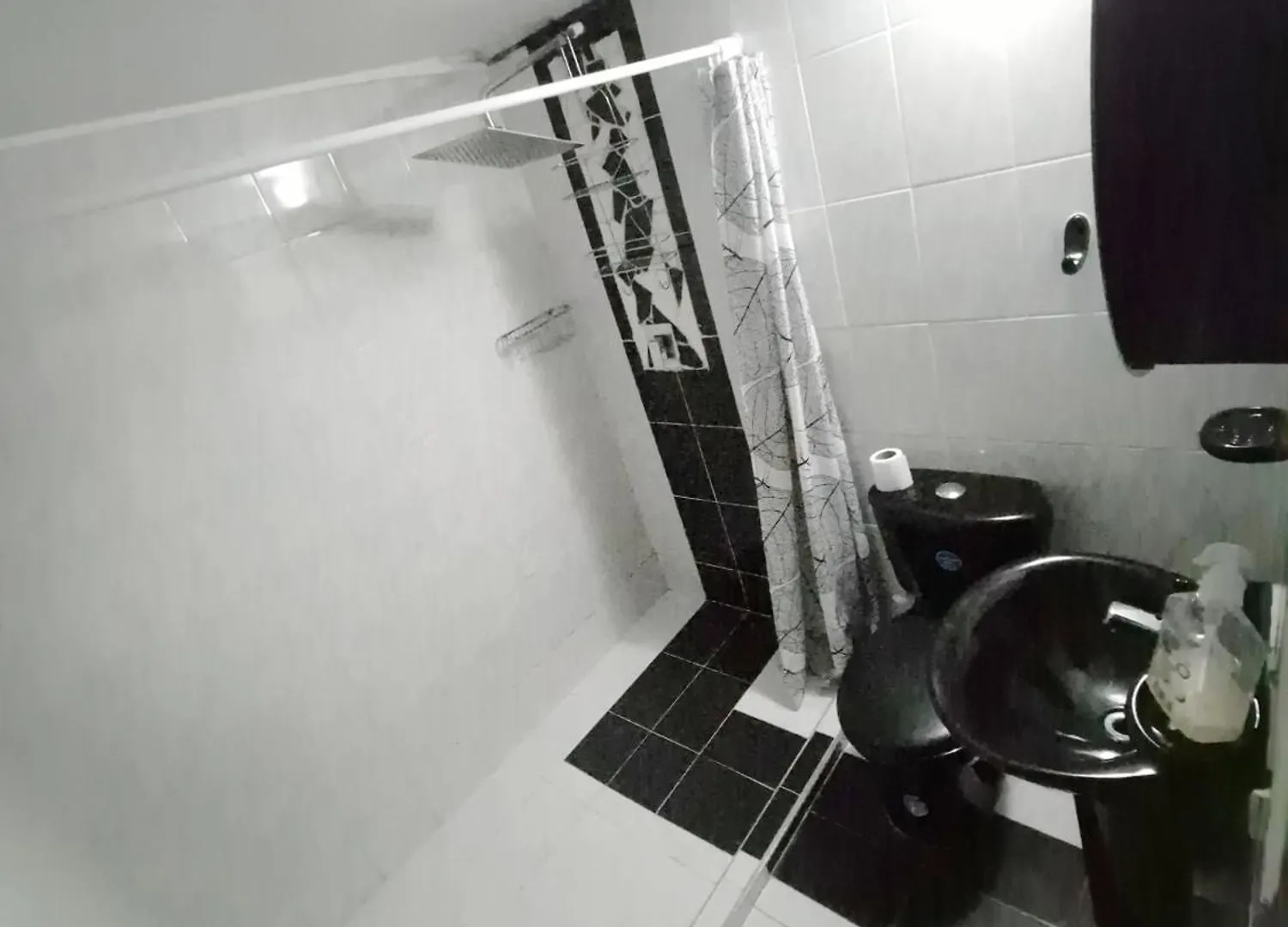 11 Bedroom-2 Floors Apartment Jacuzzi & Rooftop Pool At Poblado Medellin